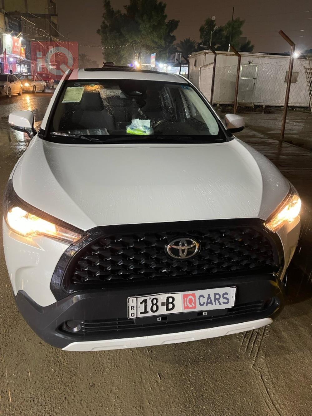 تۆیۆتا کۆرۆلا کرۆس